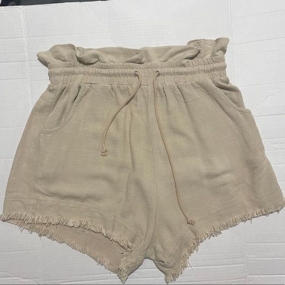 NWT! Blank NYC Tan Linen Blend Paperbag Shorts size L